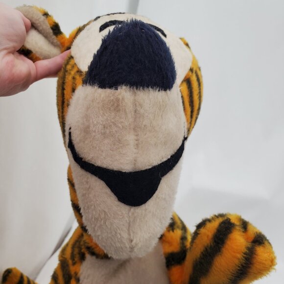 RARE 1970s Original Tigger Jumbo 21" Plush |California Stuffed Toys Disney Vtg - Picture 9 of 12